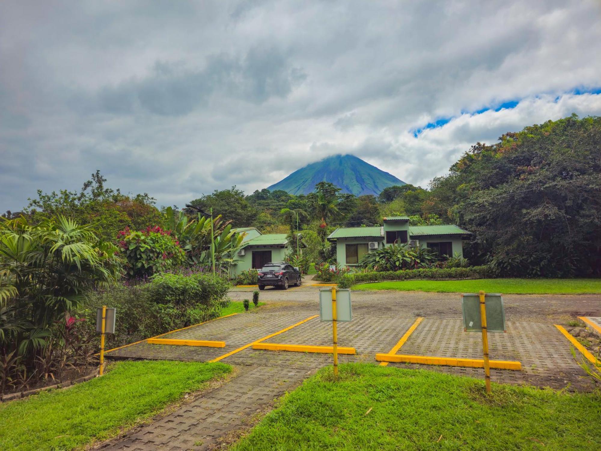 Confort Arenal La Fortuna Exterior photo